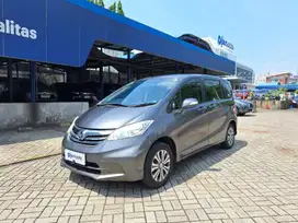 [OLX Mobbi] Honda Freed 1.5 E Bensin-AT 2013 Abu Abu