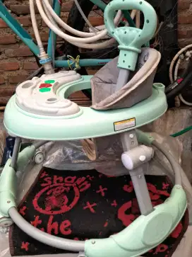 Baby walker balita bisa lipat