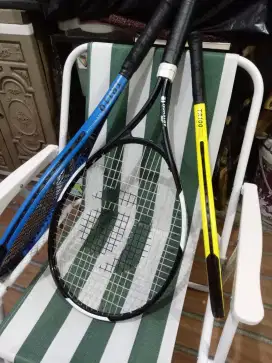 Raket tenis merk artengo TR 110