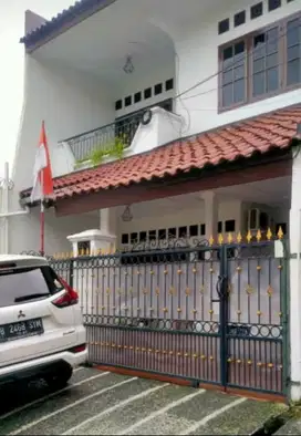 di jual rumah dalam perumahan Billy moon jakarta timur