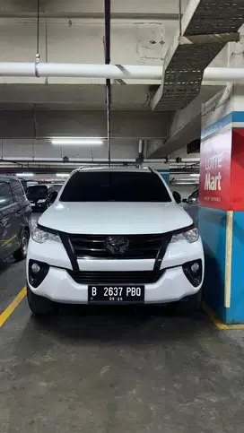 Fortuner 2016 manual putih