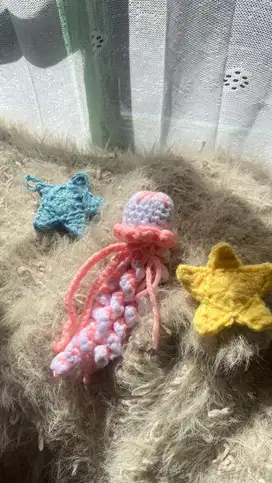 Amigurumi ubur-ubur (request warna)