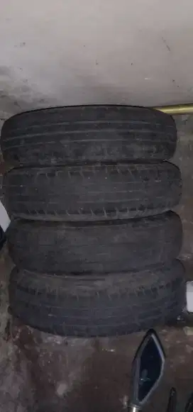 Velg kaleng dan ban