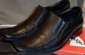 Sepatu formal kulit Principle
