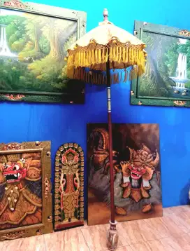 Pajangan dan 2 payung bali asli jual murah