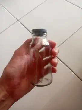 Botol penyimpanan asi