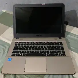 jual BU laptop Asus udh pake SSD 128GB + HDD 500GB