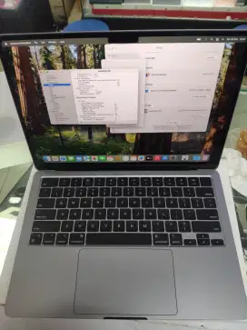 Macbook Air m2 8/256 ex ibox bh 100 mulus perfect
Lengkap box