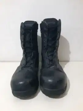 sepatu boot safety size 45