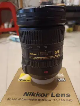 Nikon 18-200mm Nikkor DX VR + D5100