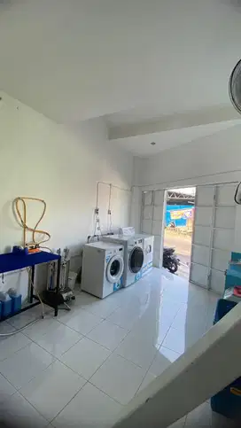 DIBUTUHKAN SEGERA KARYAWAN LAUNDRY WANITA