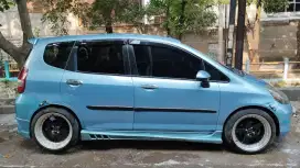 Honda jazz Th 2005  Matic pajak isi (Z)