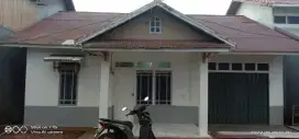 Rumah keluarga kecil