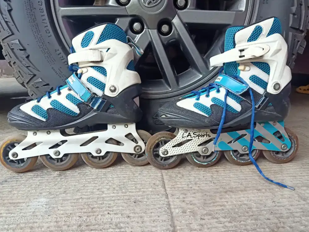 Sepatu roda L.A Sport
