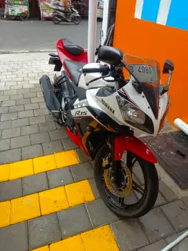 Di Jual Yamaha R15