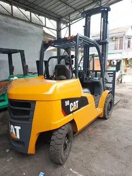 Forklift Caterpillar 5 Ton,Matic,5 Meter,S6,Ban Single,Tahun 2019