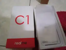 Kotak hp realmi c1