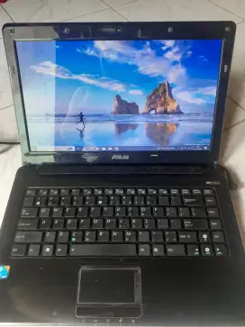 Laptop Asus k42f core i3.