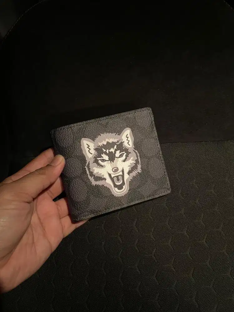 Dompet coach wolf