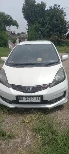 HONDA JAZZ RS 2013