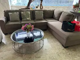 Sofa set dengan meja