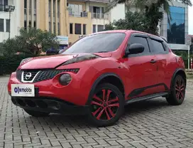 HARGA TERBAIK TDP 8,JT Nissan Juke 1.5 Bensin-AT Merah 2017