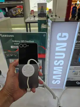 NEW GALAXY FOLDABLE 6 FREEUPGRADE MEMORY DAN BONUS UPTO 4.5JUTAAN