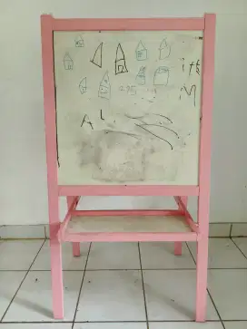 Papan tulis Ikea