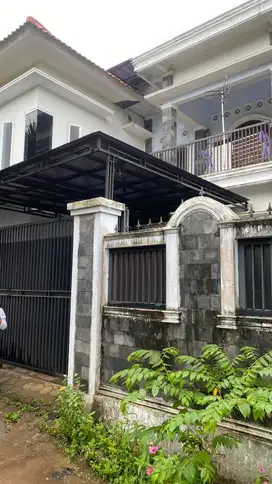 rumah mewah dua lantai kuat kokoh