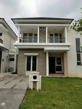 Murah Banget Rumah 2 Lantai Lt 180 m2 Cluster Elysia Suvarna Sutera