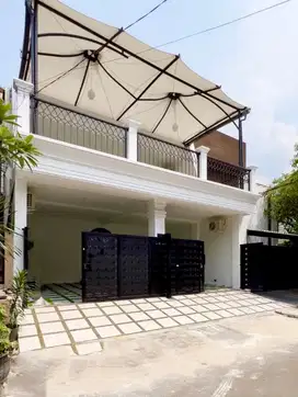 Dijual Rumah 3 Lantai Full Furnished Luxury Pondok Indah