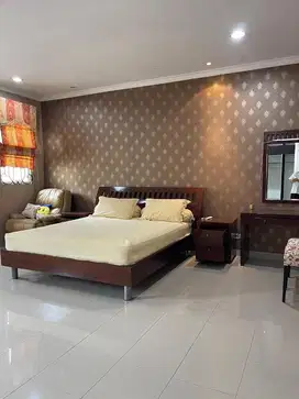 Disewakan Rumah Kompleks Elit Kelapa Gading