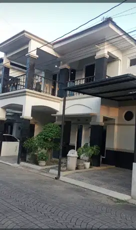 Jual rumah mewah lokasi tengah kota yogya .utara Ambarukmo plaza