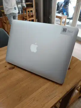 Macbook Air 2017 Normal Mulus 8/128 GB