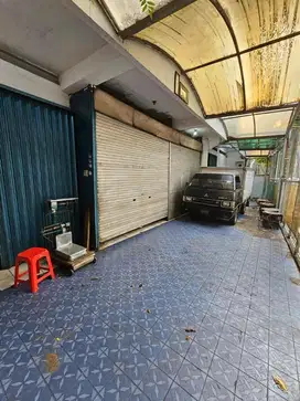 Rumah 2Lt 4 KT 18x12 pinggir jalan raya menteng tebet jakarta selatan