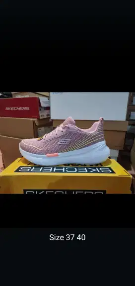 Sepatu skechers run size 37 dan 40 original murah