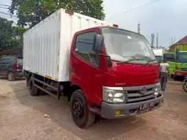 Toyota dyna rhino 110 ET BOK