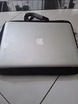 Macbook pro rusak & mati total fullset