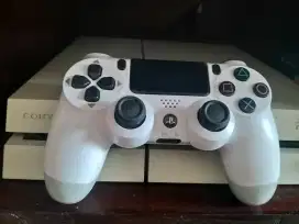 Ps4 dan stiik playstation  ori 4 putih seri 12