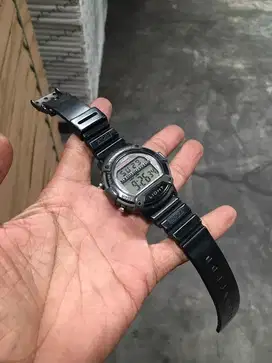 Jam tangan Casio w 92