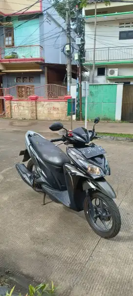 Jual Vario KZR 125cc 2014 surat lengkap