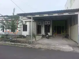 JUAL CEPAT RUMAH DI KOMPLEK SHAFWAL AL JAFRI KEMUNING TRIKORA*NEGO*