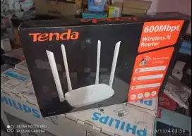 Tenda F9 600Mbps Wireless Router