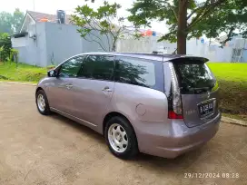 Mitsubishi Grandis 2005 /Automatic /Warna ungu muluss