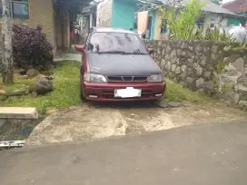 Toyota starlet 1,3 SEG 1996 merah marun