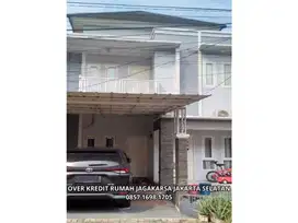 Over kredit rumah 2,5 LT Gandaria Jagakarsa dkt Stasiun Lenteng Agung