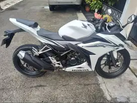 SALE! HONDA CBR 150 WHITE FACELIFT TAHUN 2016