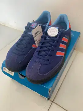 ADIDAS ORIGINAL MANCHESTER sz 42