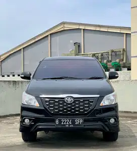 Toyota Kijang Innova G 2.5 AT Diesel 2015 Hitam Automatic Solar Genap