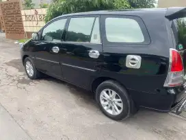 Kijang innova G Manual Th 2007 warna hitam